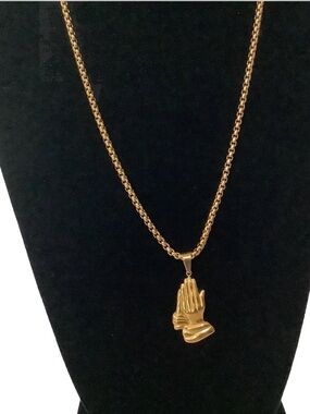 Anthony Jacobs Men's 18K Goldplated
Stainless Steel Praying Hands Necklace
24"